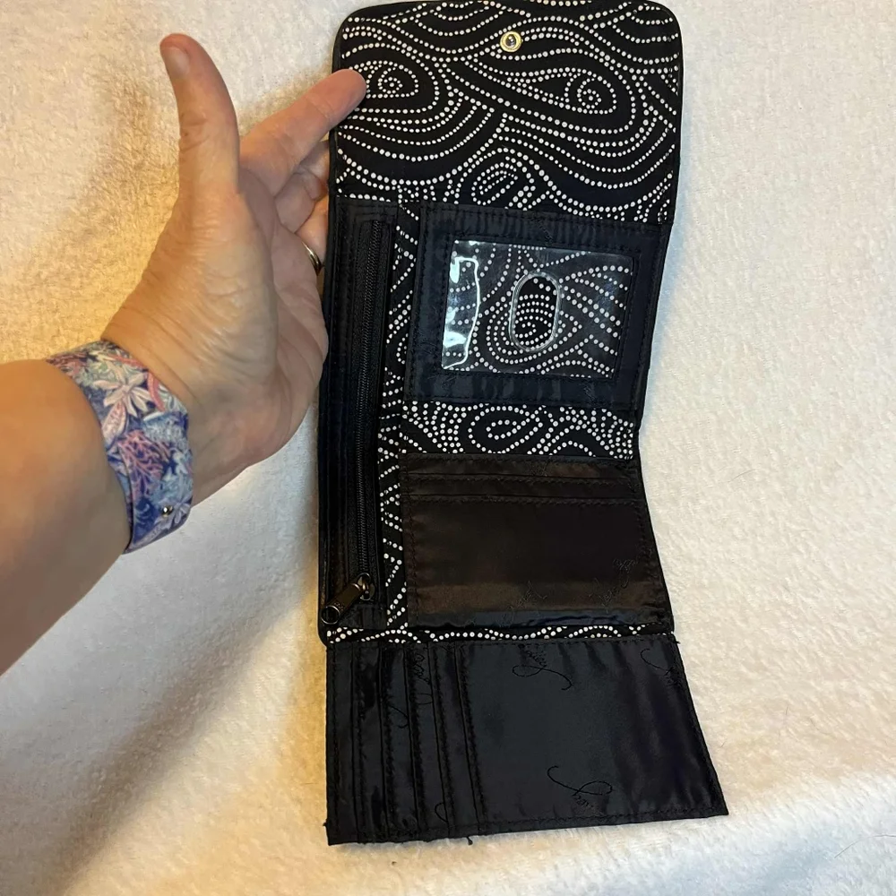 Vera Bradley Northern Lights Fall 2016 Pattern Trifold Wallet - Picture 3 of 13